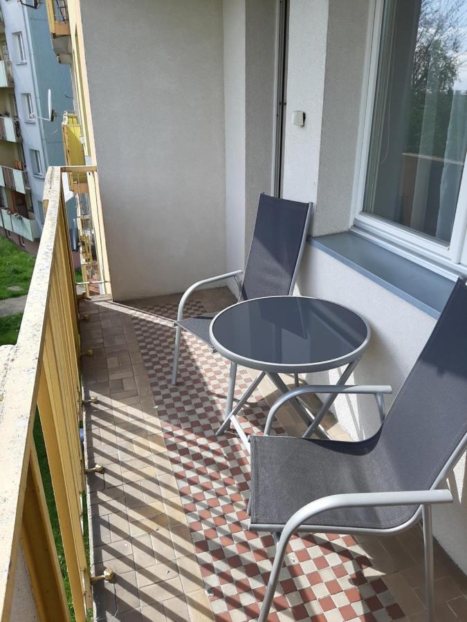 Apartament Bella ブンツラウ エクステリア 写真